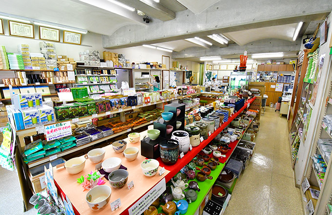 銘茶みどり屋本店店内