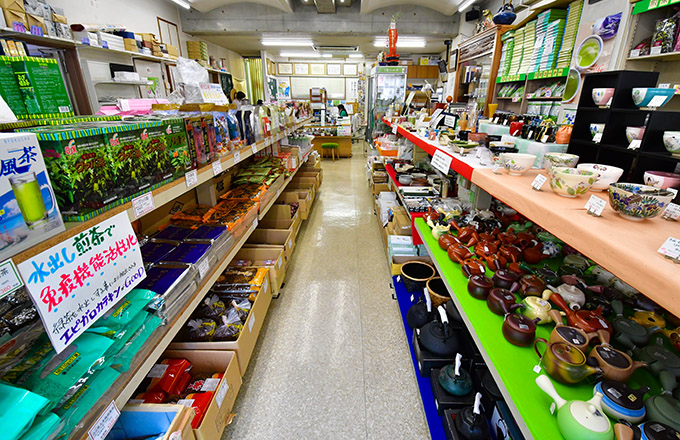 銘茶みどり屋本店店内